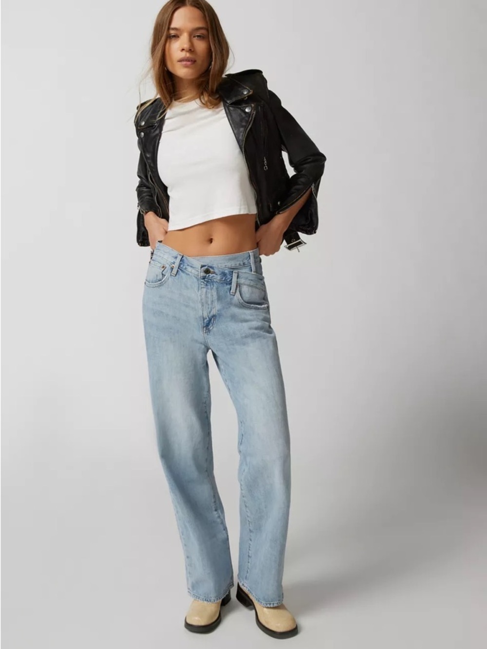 NWT Pistola Light Wash Bobbie Mid Rise Loose Straight Leg Cross Front Jeans 29
